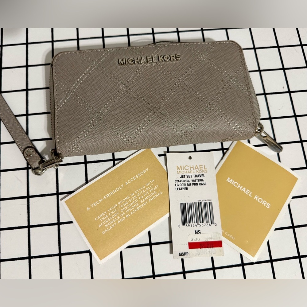 Michael Kors Jet Set Travel Phone Wallet Wristlet – Wisteria Gray Leather